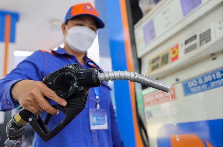 Ngày 2/1: Giá xăng dầu trong nước chiều nay dự báo tăng trong kỳ điều hành đầu tiên của năm 2025? Ngày 2/1: Giá xăng dầu trong nước chiều nay dự báo tăng trong kỳ điều hành đầu tiên của năm 2025?