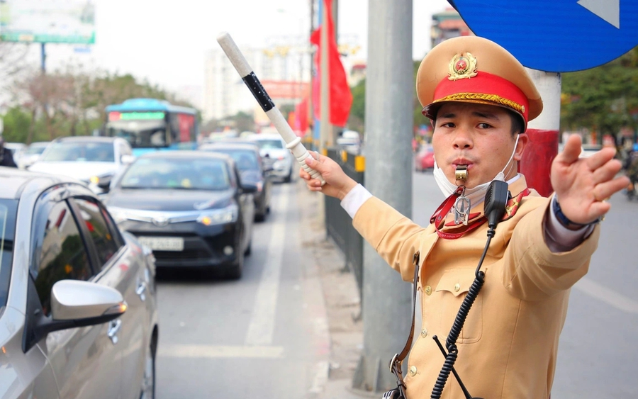 Hỗ trợ cá nhân cung cấp thông tin phản ánh vi phạm hành chính về trật tự, an toàn giao thông