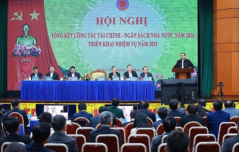 Ngành Tài chính: Thành công lớn khi vượt thu trong bối cảnh hỗ trợ tối đa cho nền kinh tế Ngành Tài chính: Thành công lớn khi vượt thu trong bối cảnh hỗ trợ tối đa cho nền kinh tế