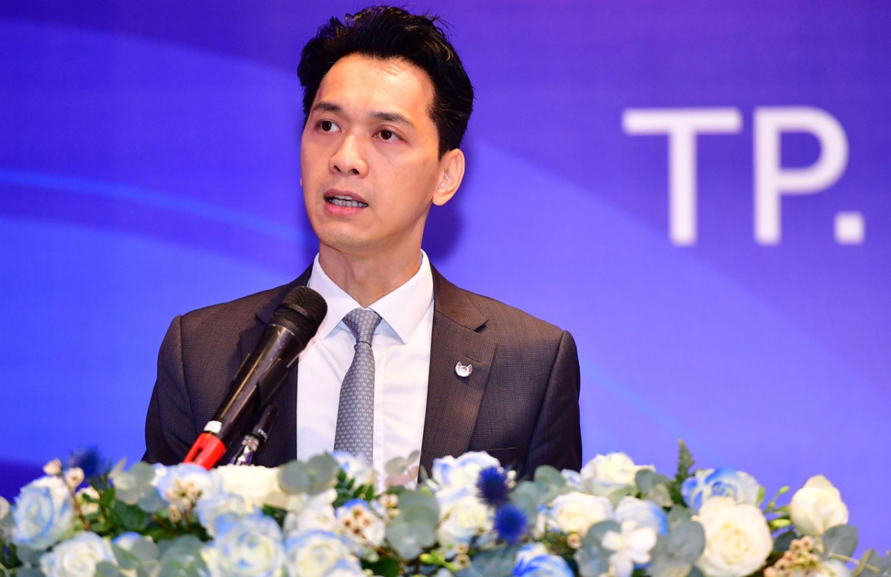 ACB lên tiếng về thông tin 'lãnh đạo ngân hàng đánh bạc, chuyển tiền ra nước ngoài' ACB lên tiếng về thông tin 'lãnh đạo ngân hàng đánh bạc, chuyển tiền ra nước ngoài'