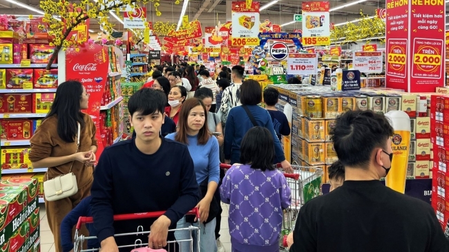 Người Việt chi gần 6.400 nghìn tỷ đồng cho tiêu dùng trong năm 2024