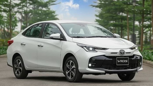 Giá xe Toyota Vios lăn bánh tháng 1/2025 rẻ không ngờ