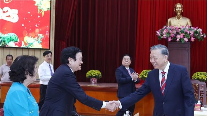 Tổng Bí thư gặp mặt nguyên Lãnh đạo Đảng, Nhà nước tại các tỉnh, thành phía Nam