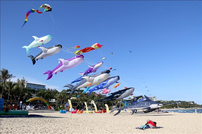 Dù thiếu các chuyến bay thẳng, khách du lịch Nga đến Việt Nam vẫn tăng mạnh Chú thích ảnh