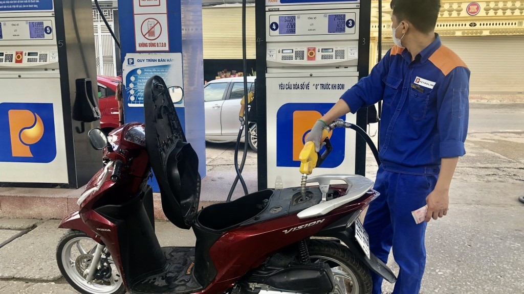 Giá xăng, dầu dự báo không biến động mạnh trong năm 2025