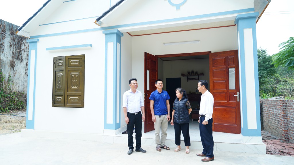 Căn nhà mới được sửa chữa của gia đình bà Ngô Thị Xịch (thôn Đồng Mơ, xã Vũ Oai, TP Hạ Long). Ảnh: Minh Yến Căn nhà mới được sửa chữa của gia đình bà Ngô Thị Xịch (thôn Đồng Mơ, xã Vũ Oai, TP Hạ Long). Ảnh: Minh Yến