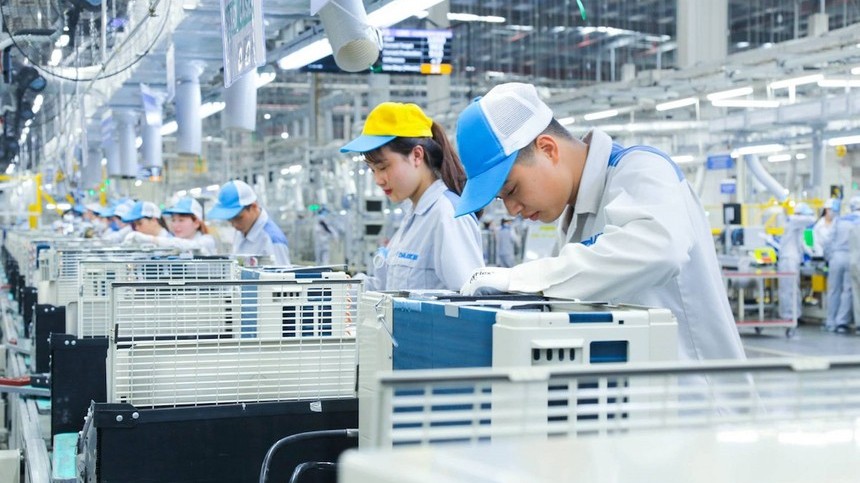 Overseas investment surges 57.7% in 2024