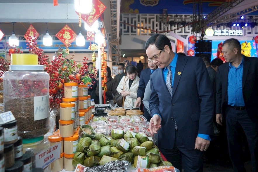 Nơi hội tụ của các sản phẩm, hàng hóa bảo đảm chất lượng, giá giảm từ 10% trở lên