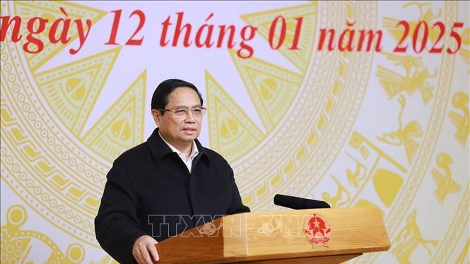 Thủ tướng: Làm với tất cả trái tim, khối óc vì người nghèo đang phải ở nhà tạm, dột nát