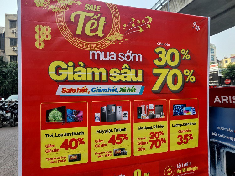 Loạt siêu thị điện máy giảm giá hơn 70% dịp cuối năm Nhiều siêu thị điện máy tung ra chương trình khuyến mãi Tết giảm hết, xả hết.