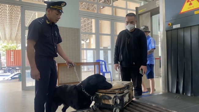 Hải quan Tây Ninh tăng cường phòng, chống buôn lậu dịp Tết Nguyên đán Ất Tỵ 2025