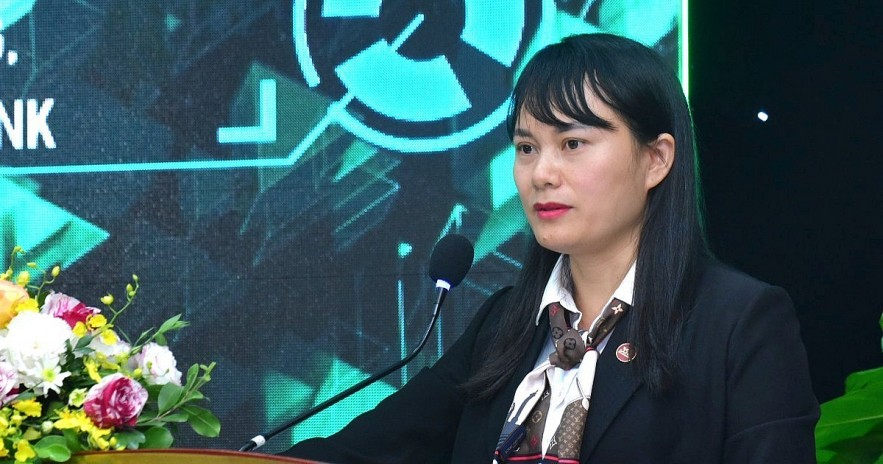 Nắn dòng tín dụng đi đúng hướng, dồn vốn vào những ngành trọng điểm Nắn dòng tín dụng đi đúng hướng, dồn vốn vào những ngành trọng điểm