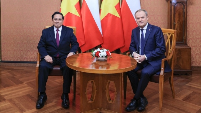 Thủ tướng Phạm Minh Chính hội đàm với Thủ tướng Ba Lan