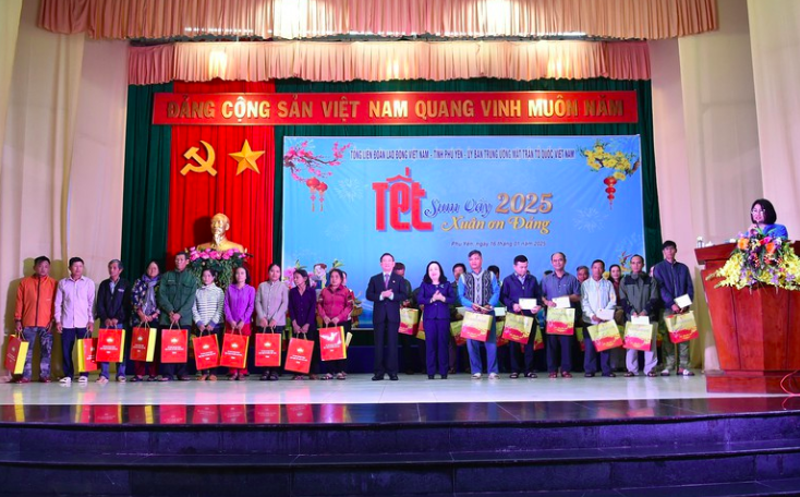 Phó Thủ tướng Hồ Đức Phớc thăm và chúc Tết Đảng bộ, chính quyền, Nhân dân tỉnh Phú Yên Phó Thủ tướng Hồ Đức Phớc thăm và chúc tết đảng bộ, chính quyền, nhân dân tỉnh Phú Yên