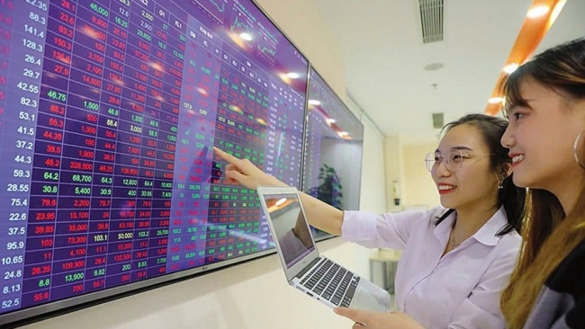 Nhóm cổ phiếu nào có thể tích cực sau Tết Nguyên đán