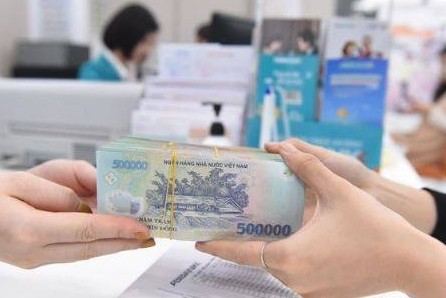 Giá USD giảm sâu, Ngân hàng Nhà nước bơm ròng trở lại, giá vàng tăng mạnh trước kỳ nghỉ Tết