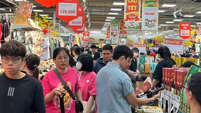 TP. Hồ Chí Minh: Sức mua hàng Tết tại siêu thị, chợ truyền thống tăng 20 - 30%