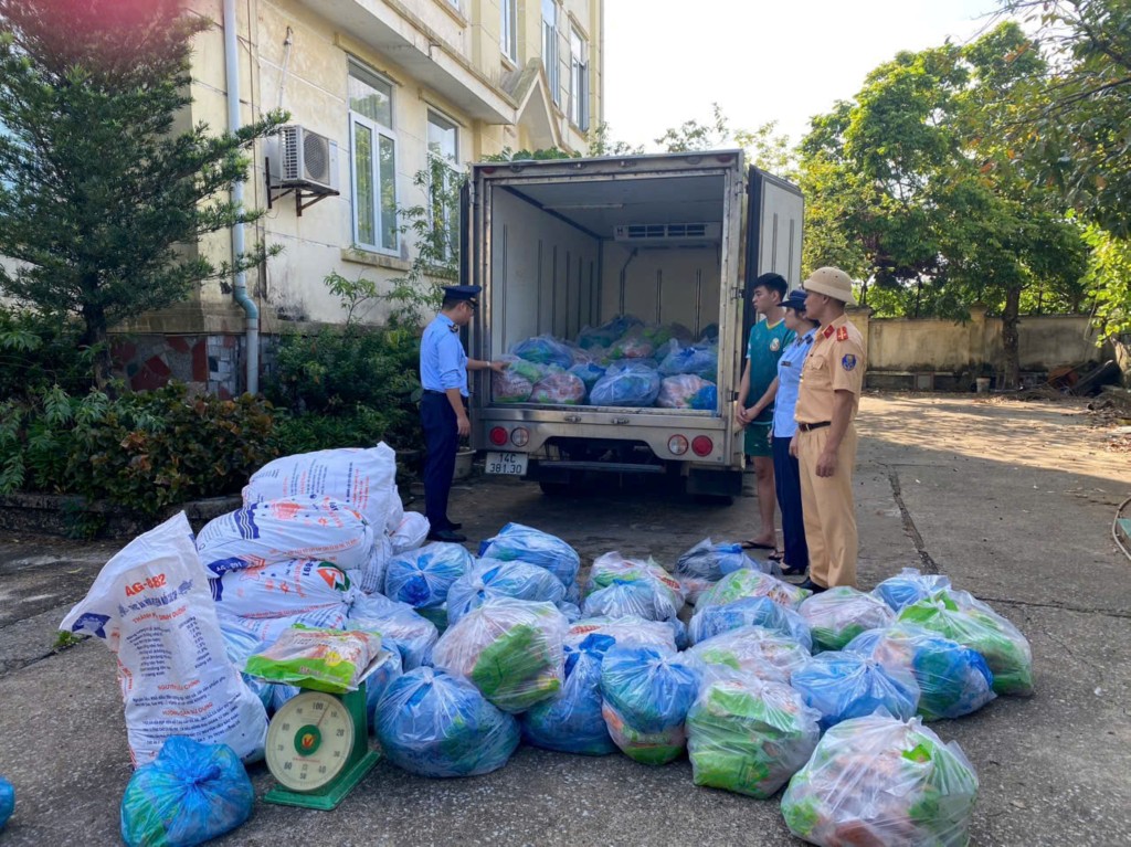 Quảng Ninh: Phát hiện gần 200 vụ buôn lậu, gian lận thương mại dịp trước Tết Nguyên đán
