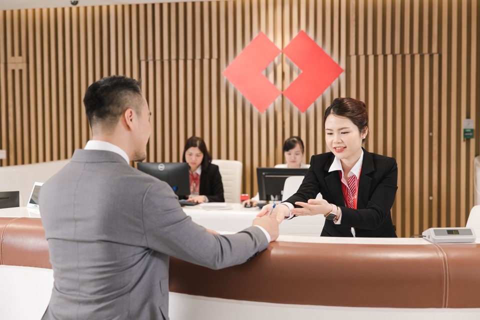 Techcombank đạt lợi nhuận trước thuế hơn 27,5 nghìn tỷ đồng, tăng 20,3% so với cùng kỳ