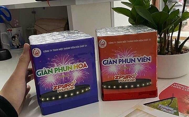 Giá pháo hoa tăng gần gấp đôi vẫn 'cháy hàng'