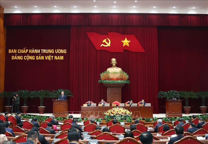 Ngày làm việc thứ nhất của Hội nghị Trung ương khóa XIII Chú thích ảnh