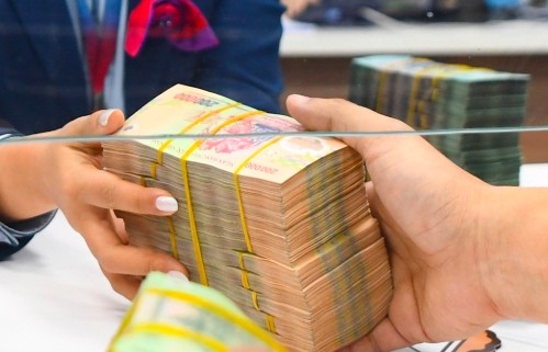 Áp lực trái phiếu doanh nghiệp đáo hạn là mối quan tâm lớn trong năm 2025