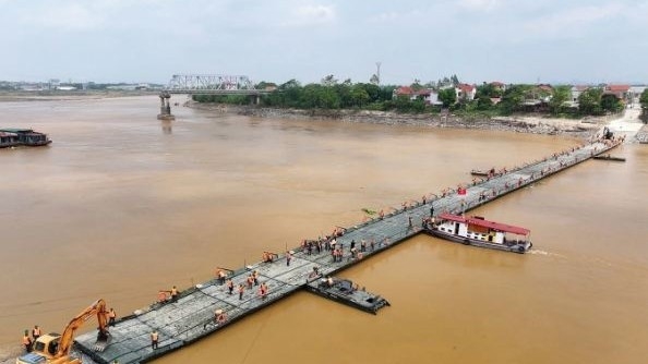 Cầu phao Phong Châu sẽ phục vụ nhân dân xuyên đêm Giao thừa Tết Ất Tỵ