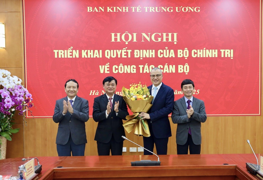 Ông Phạm Đại Dương được điều động làm Phó Trưởng Ban Kinh tế Trung ương Ông Phạm Đại Dương được điều động làm Phó Trưởng Ban Kinh tế Trung ương