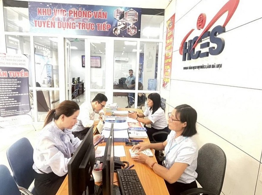 Dự báo nhu cầu tuyển dụng lao động tăng sau dịp Tết Nguyên đán