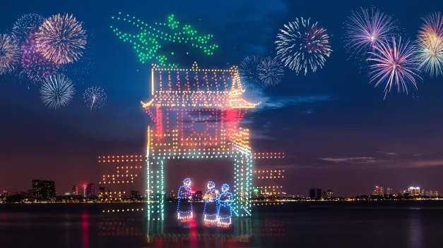 Hà Nội cấm một số tuyến đường tại quận Nam Từ Liêm phục vụ lễ hội ánh sáng