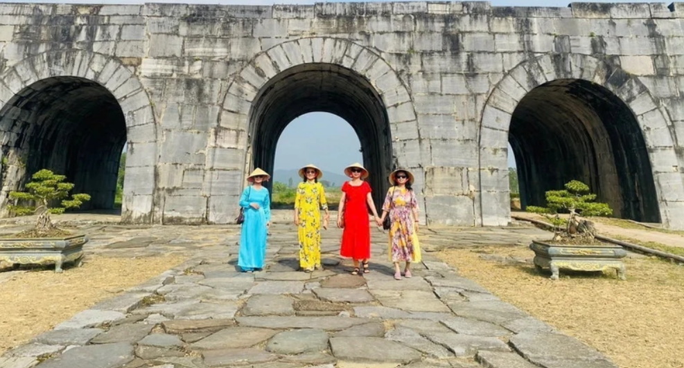 Miễn phí vé tham quan Thành nhà Hồ và Khu di tích Lam Kinh