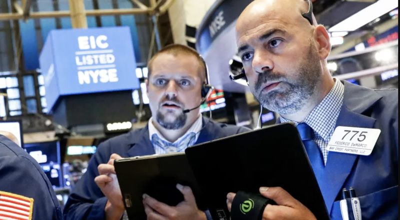 Chứng khoán Mỹ, châu Á lao dốc sau động thái áp thuế của ông Trump