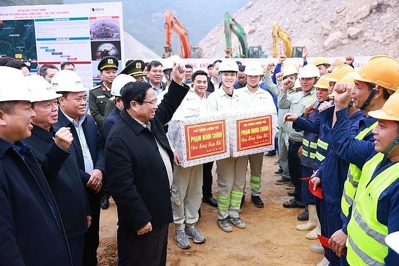 PM requests accelerating expressway projects in Cao Bang, Lang Son PM requests accelerating expressway projects in Cao Bang, Lang Son