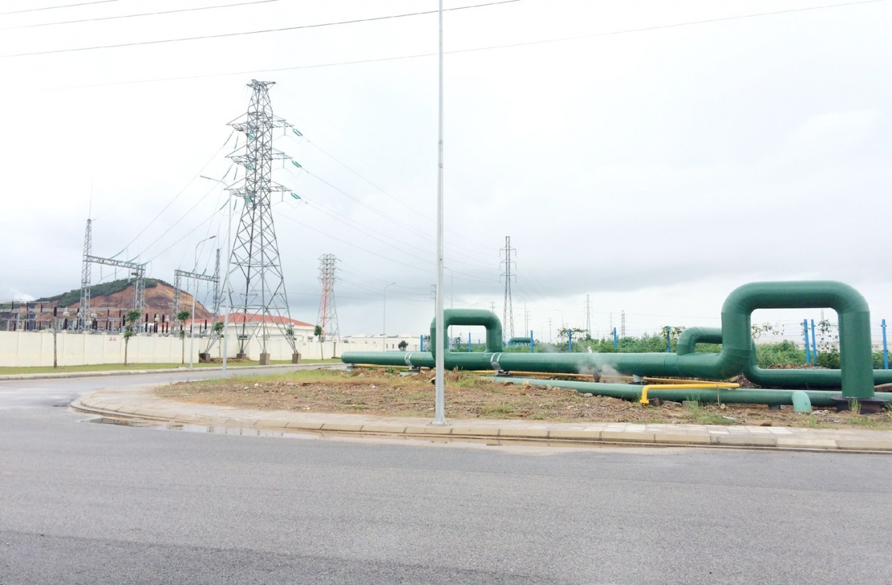 Hạ tầng kỹ thuật tại KCN Cảng biển Hải Hà. Ảnh: M.T