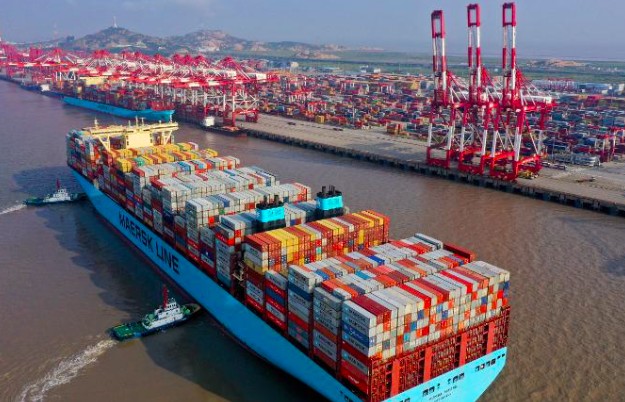 Chiến lược thương mại của chính quyền Trump: Tác động và hệ lụy toàn cầu