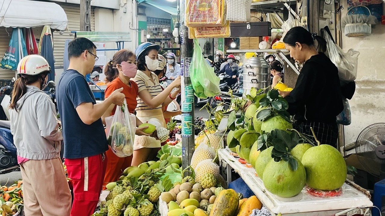 TP. Hồ Chí Minh: Sức mua chợ truyền thống tăng nhẹ ngày vía Thần Tài
