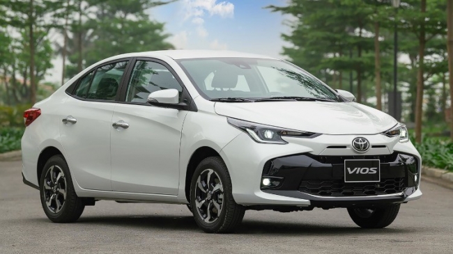 Giá lăn bánh xe Toyota Vios tháng 2/2025 đang cực hấp dẫn
