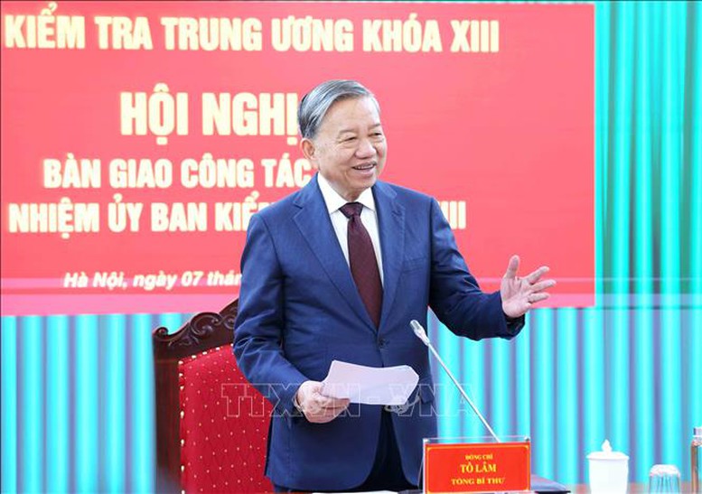 Tổng Bí thư Tô Lâm dự Hội nghị bàn giao công tác của Chủ nhiệm Uỷ ban Kiểm tra Trung ương- Ảnh 2. Tổng Bí thư Tô Lâm dự Hội nghị bàn giao công tác của Chủ nhiệm Uỷ ban Kiểm tra Trung ương- Ảnh 2.