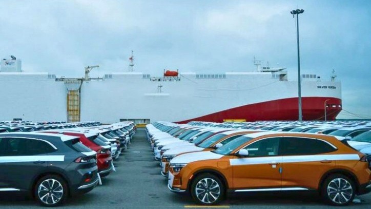 Cân nhắc áp dụng hết ưu đãi cũ rồi mới đề xuất ưu đãi mới về lệ phí trước bạ với ô tô điện