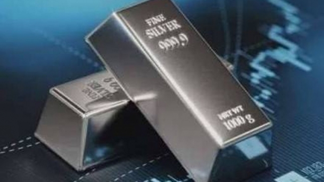 Ngày 9/2: Giá bạc tiếp tục giảm phiên giao dịch cuối tuần