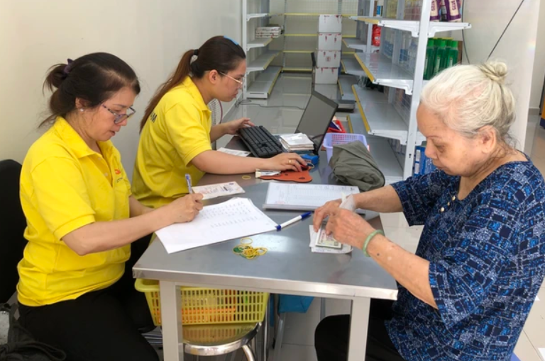 Chi trả lương hưu, trợ cấp không bị ảnh hưởng khi thực hiện chính quyền địa phương 2 cấp