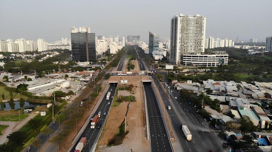 TP. Hồ Chí Minh: Hầm chui Nguyễn Văn Linh giúp giảm tình trạng kẹt xe, ùn tắc