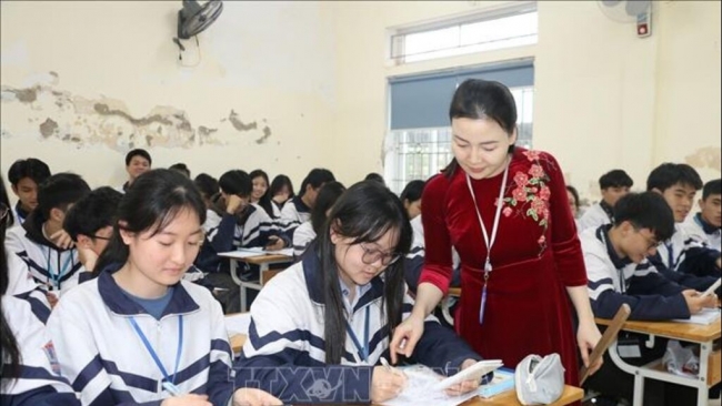 Từ 14/2: Hoạt động dạy thêm trong nhà trường không được thu tiền