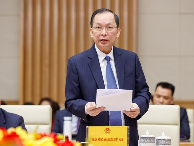 Triển khai lộ trình giảm dần và tiến tới xóa bỏ việc điều hành phân bổ chỉ tiêu tín dụng Triển khai lộ trình giảm dần và tiến tới xóa bỏ việc điều hành phân bổ chỉ tiêu tín dụng