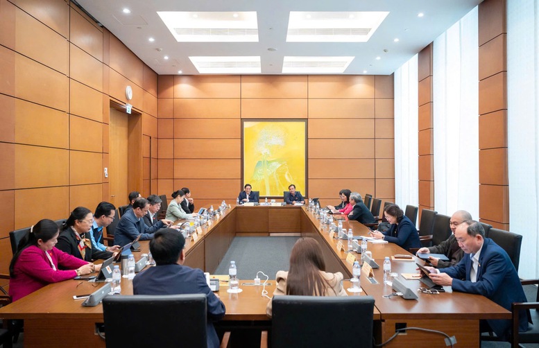 Thủ tướng: Phải phấn đấu vì dân giàu nước mạnh, 'khó mấy cũng phải làm'- Ảnh 4. Thủ tướng: Phải phấn đấu vì dân giàu nước mạnh, 'khó mấy cũng phải làm'- Ảnh 4.