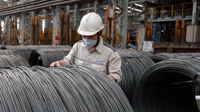 Ngày 16/2: Giá thép trên sàn Thượng Hải tăng, trong nước ổn định