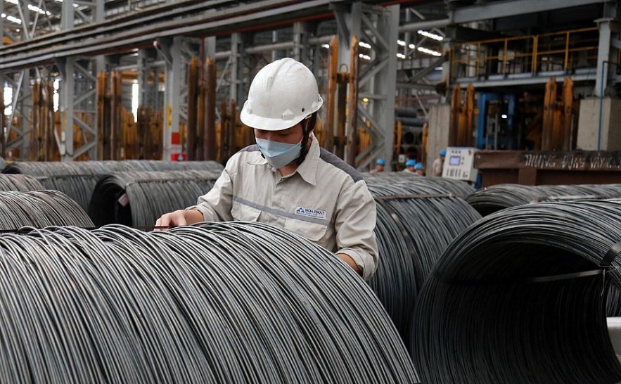 Ngày 16/2: Giá thép trên sàn Thượng Hải tăng, trong nước ổn định