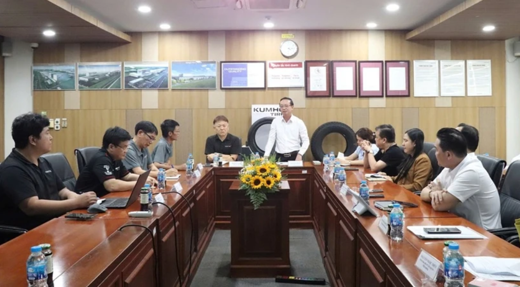 Binh Duong works to remove obstacles facing major FDI firms Binh Duong works to remove obstacles facing major FDI firms