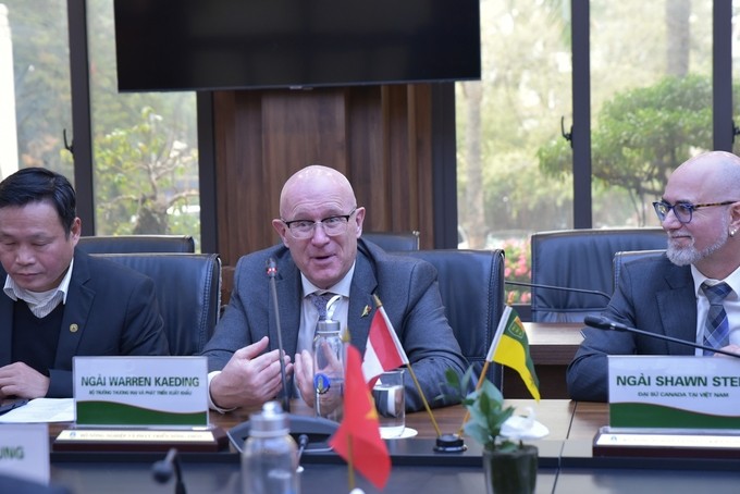 Việt Nam nhập khẩu 30 triệu USD thức ăn gia súc mỗi năm từ Canada