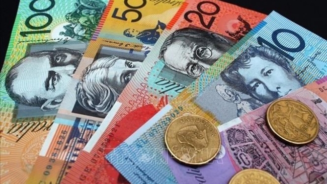 Australia cắt giảm lãi suất lần đầu tiên kể từ tháng 11/2020